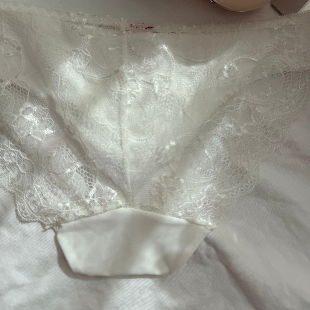 Everyday Essential Briefs White ack View - NUNI X