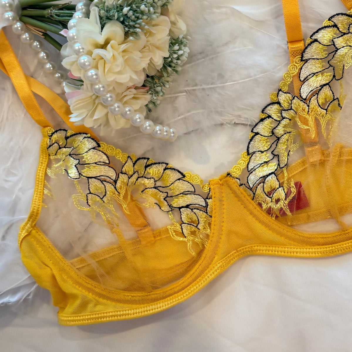 Golden Lace Bra - NUNI X